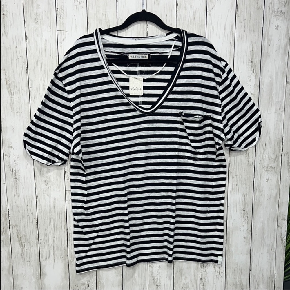 We The Free Striped Short Sleeve Pocket Tshirt V Neck Size Small Black White NWT
